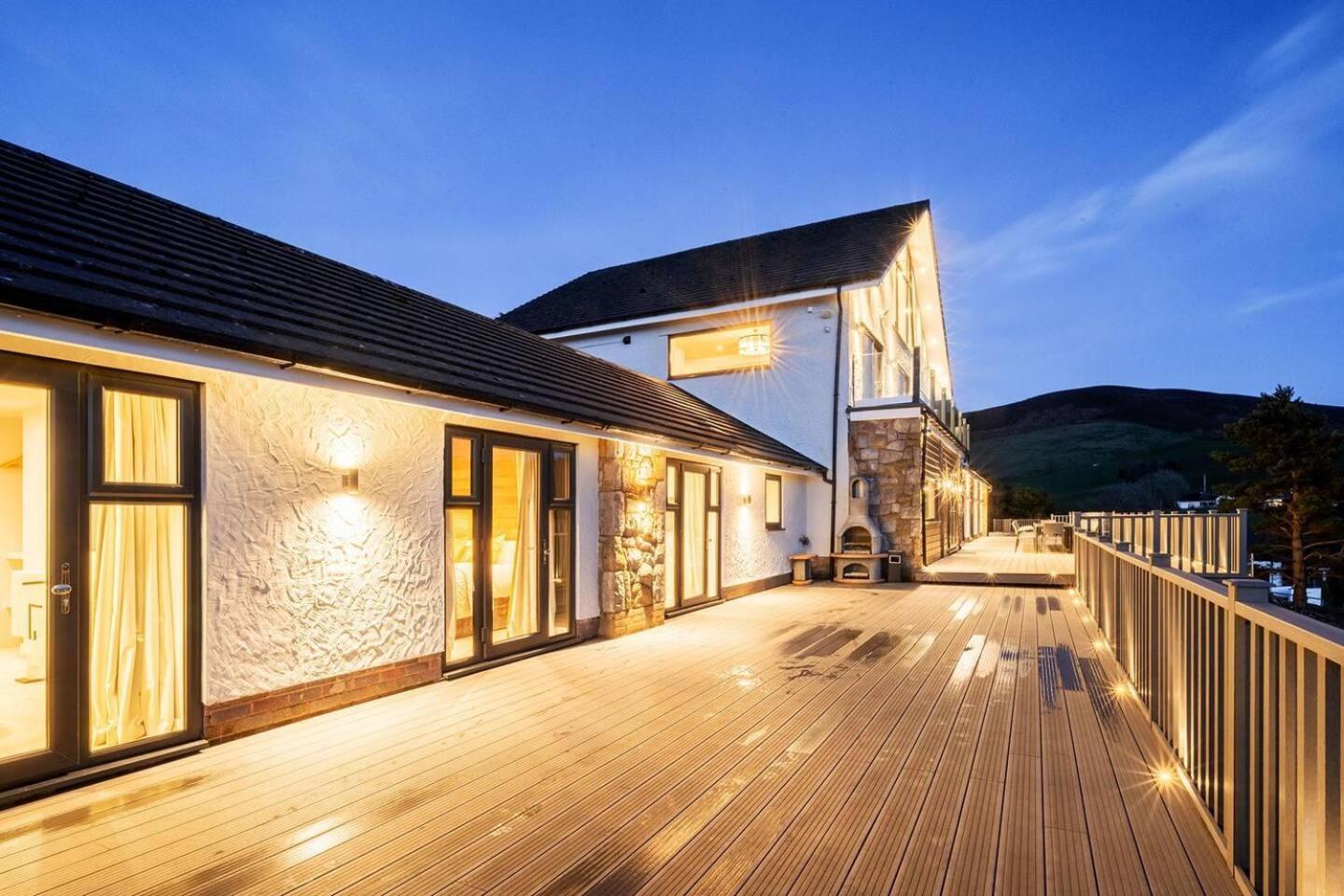 Clwyd Gate Manor Pool Sauna Hottub Cave Wales Ruthin Exterior foto